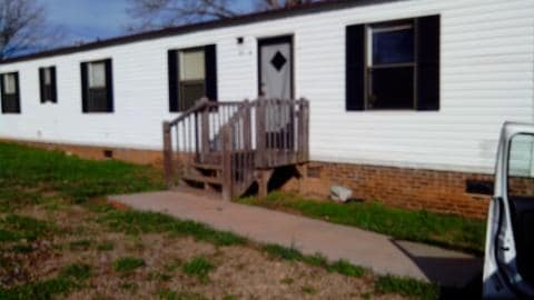 Primary Photo - 321 Fish Camp Road