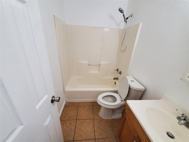 Foto del edificio - 104 E Brown St