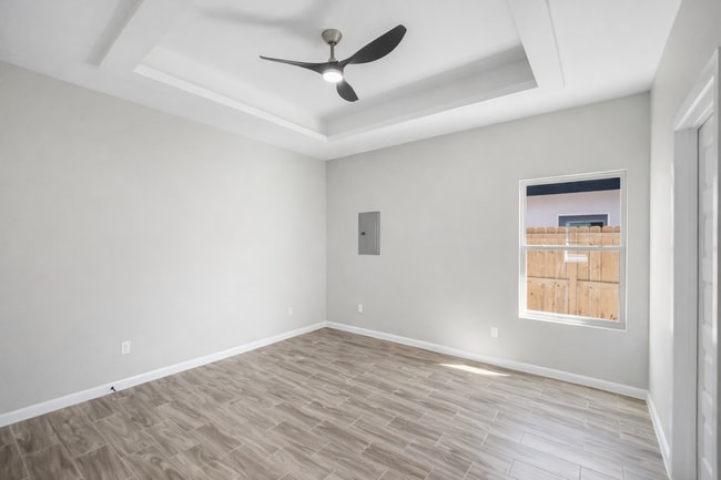 Building Photo - 11407 N 24th Ln