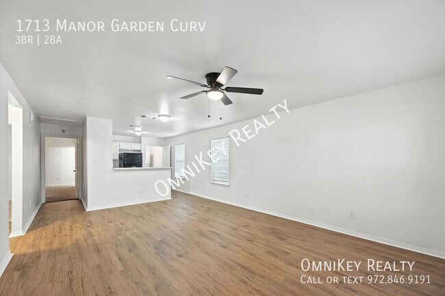 Foto del edificio - 1713 Manor Garden Curve