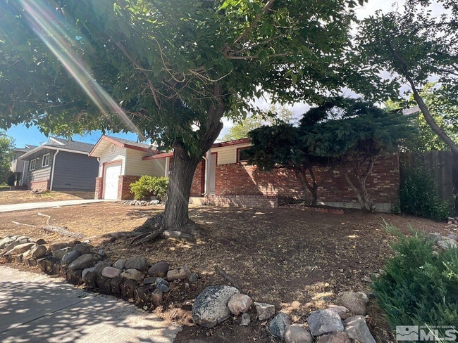 Building Photo - 3560 Yosemite Pl