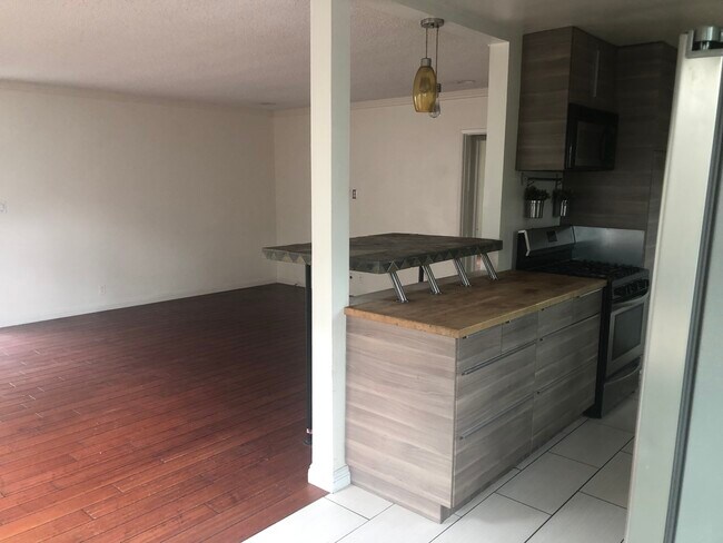 Foto del edificio - 1424 Berkeley St