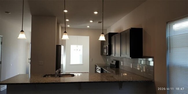 Foto del edificio - 132 Marion Dr