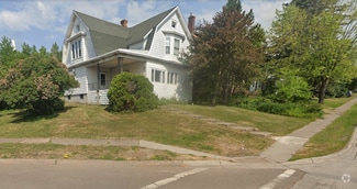 Building Photo - 601 Woodland Ave