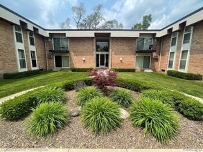 Building Photo - 4190 S Rochester Rd