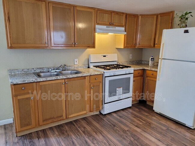 Building Photo - 3311 N Flowing Wells Rd