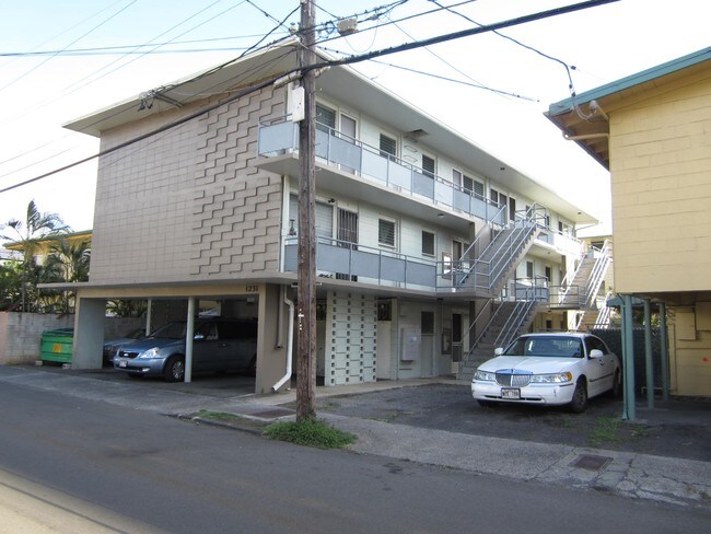 Building Photo - 1231 Matlock Ave