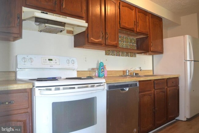 Foto del edificio - 800 Heather Ridge Dr