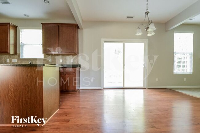 Building Photo - 1226 Golden Eagle Dr