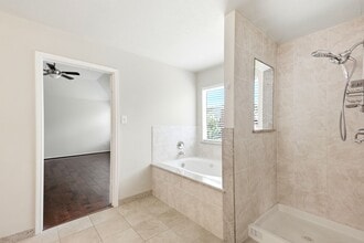 Building Photo - 3126 Waters View Dr