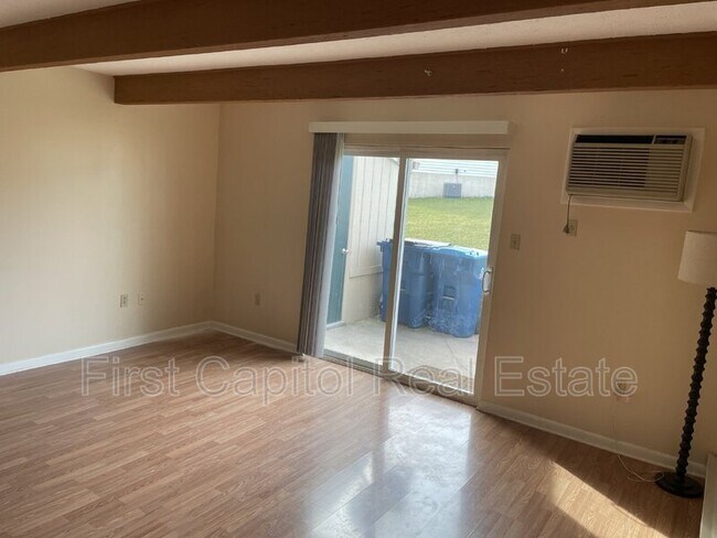 Foto del edificio - 40 Glenview Dr