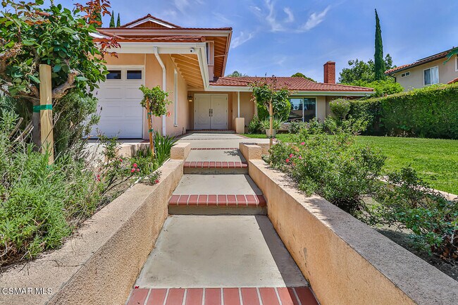 Building Photo - 19051 Los Alimos St