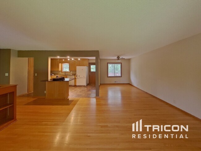 Foto del edificio - 2660 Roth Pl