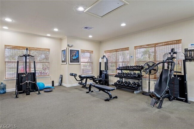 Building Photo - 12570 Equestrian Cir