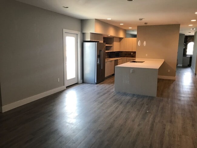 Foto del edificio - 4645 SE 11th Pl