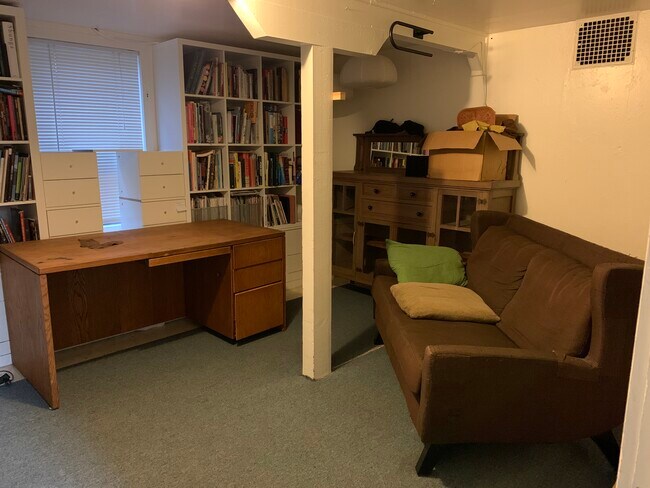The available private studio/office space - 689 62nd St