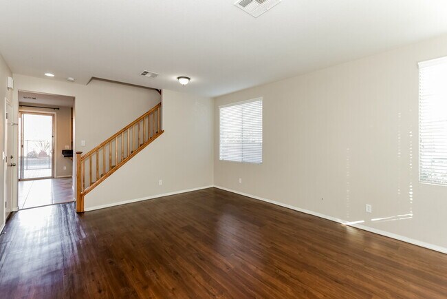 Foto del edificio - 10527 Peach Creek St