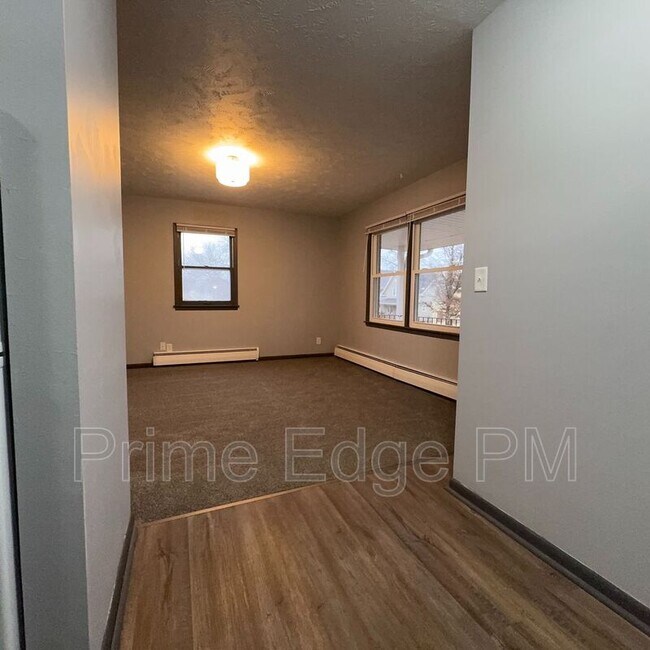 Building Photo - 4900 Huntington Ave