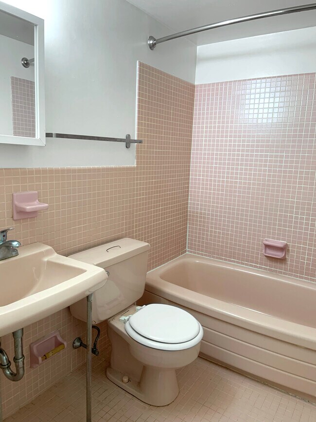 Montgomery Plaza Apartments Apartments Ardmore, PA