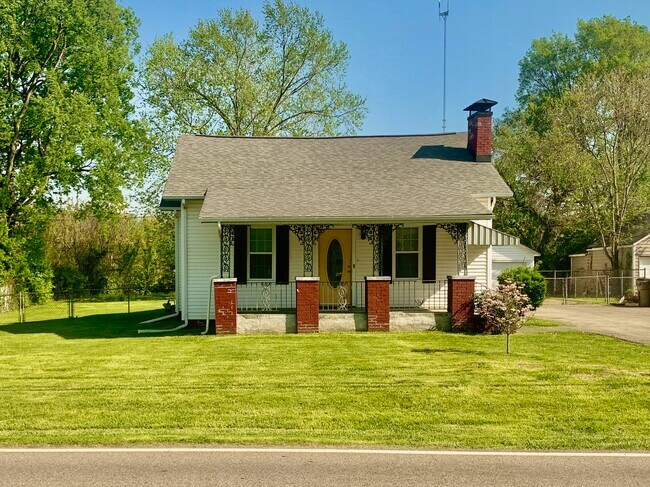 Building Photo - 116 E Inskip Dr