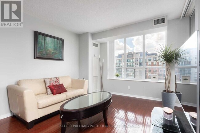 Building Photo - 350 Red Maple Rd