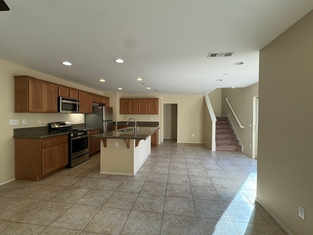 Building Photo - 1425 Silverberry Ln