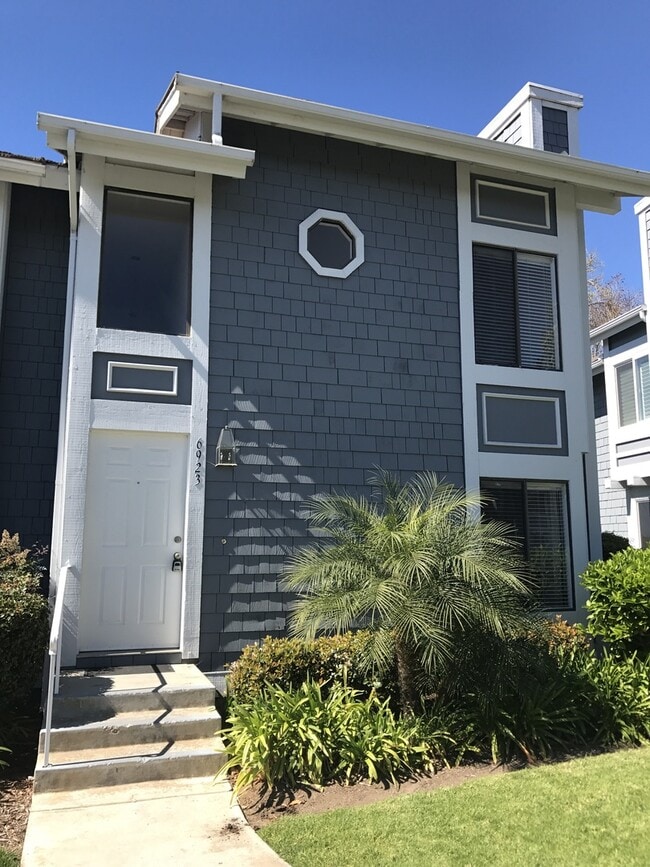Building Photo - dod6923c