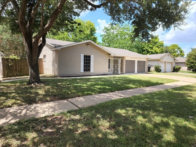 Foto del edificio - 4865 Beechaven St