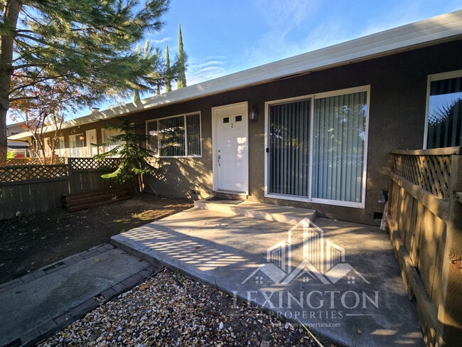 Gorgeous, 2BD/1BA, Condo in the Villaggio Community off Madison Ave. and Auburn Blvd.! - Gorgeous, 2BD/1BA, Condo in the Villaggio Community off Madison Ave. and Auburn Blvd.!