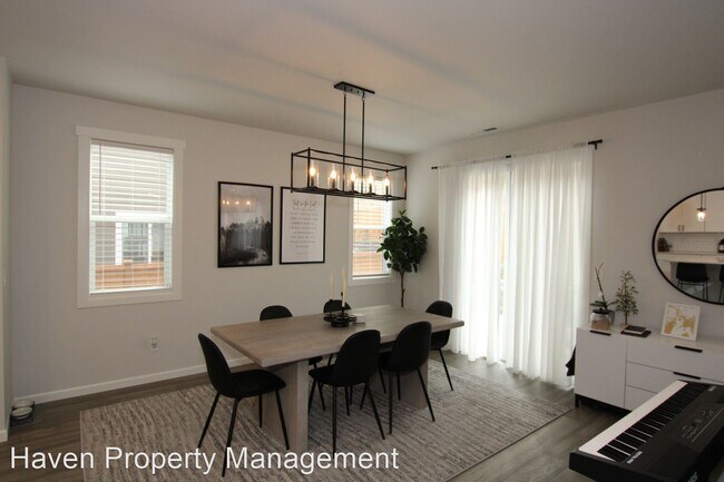 Foto del edificio - 3 br, 2.5 bath House - 9668 Prospect Pl