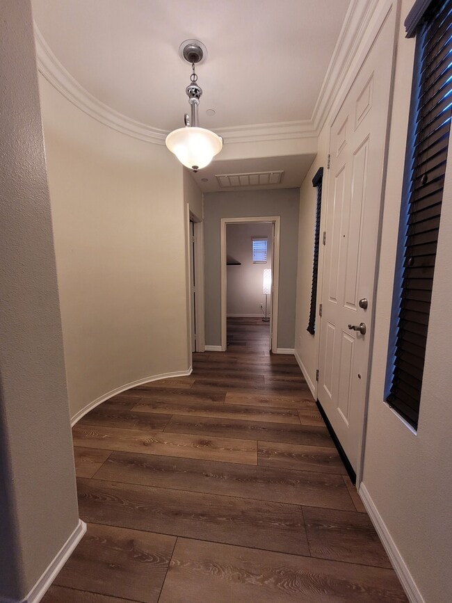 Building Photo - 1485 Mosaic Gln