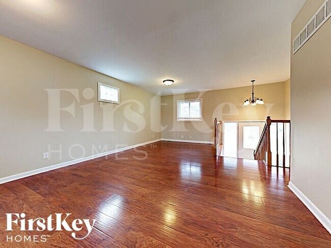 Foto del edificio - 1154 Rathbone Ave