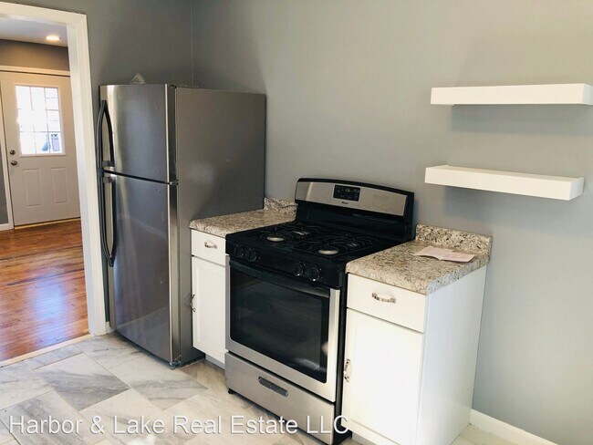 Foto del edificio - 4 br, 2 bath House - 706 Pine Lake Ave