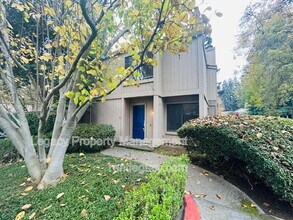 Building Photo - 134 Hartnell Pl