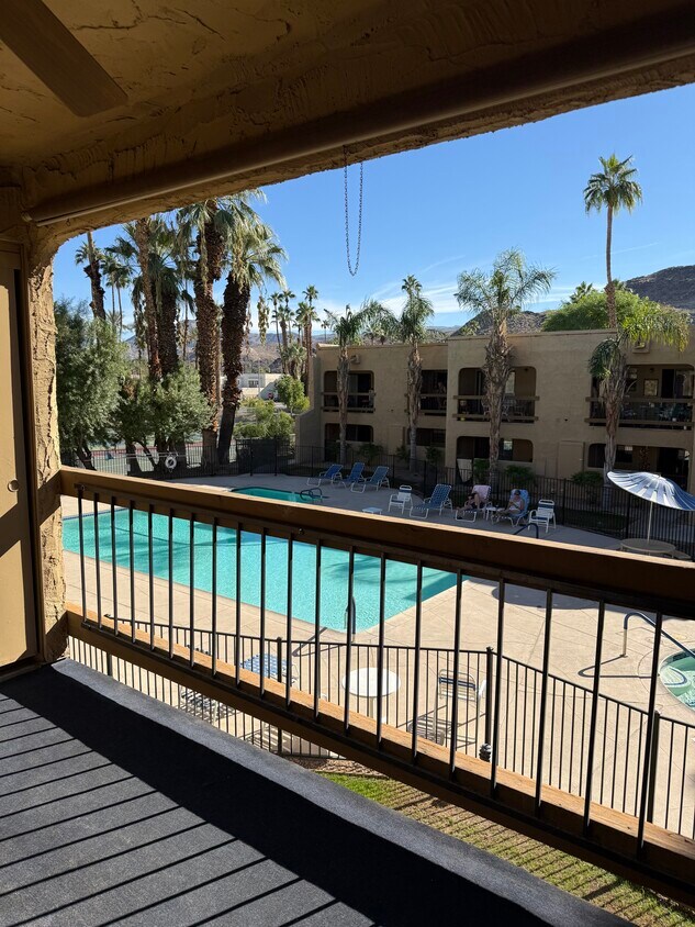 Vista desde el balcón - 5300 E Waverly Dr