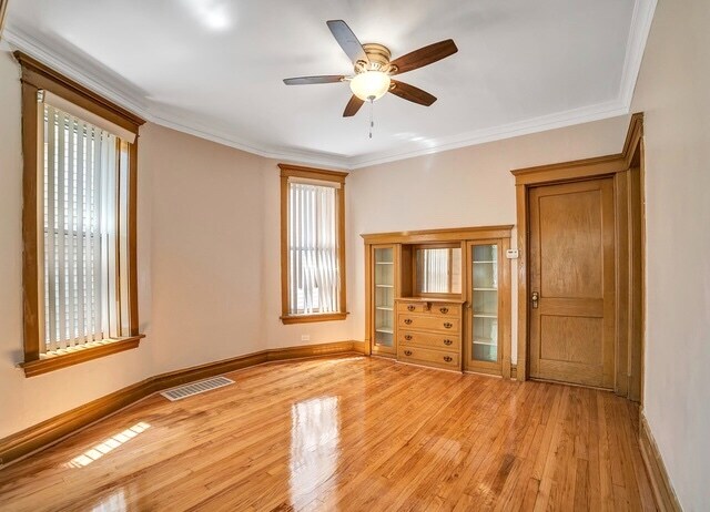 Foto del edificio - 2424 N Lawndale Ave