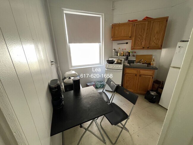Building Photo - NO FEE***SEPT Amazing studio in Allston! S...