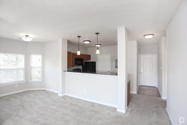 1BR, 1BA - 914 SF - Kitchen - Canyon Club at Perry Crossing