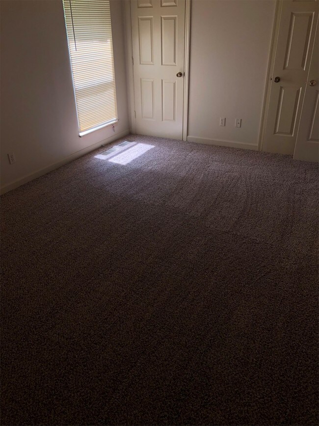 Foto del edificio - 9012 Countryside Ln