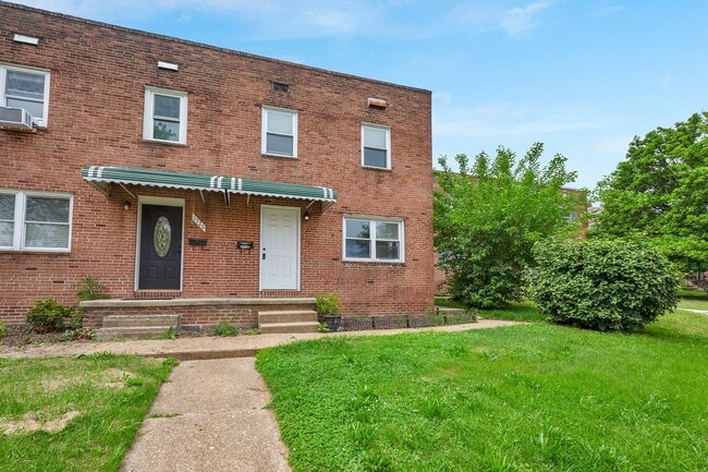 Building Photo - 1722 Yakona Rd
