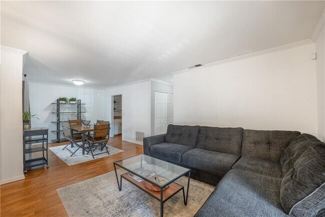 Foto del edificio - 1150 Collier Rd NW