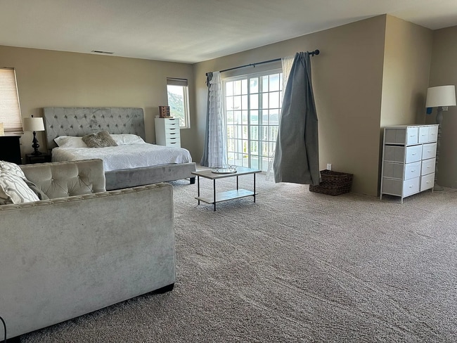 Building Photo - 2727 Bratton Valley Rd