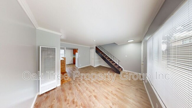 Building Photo - 625 F St