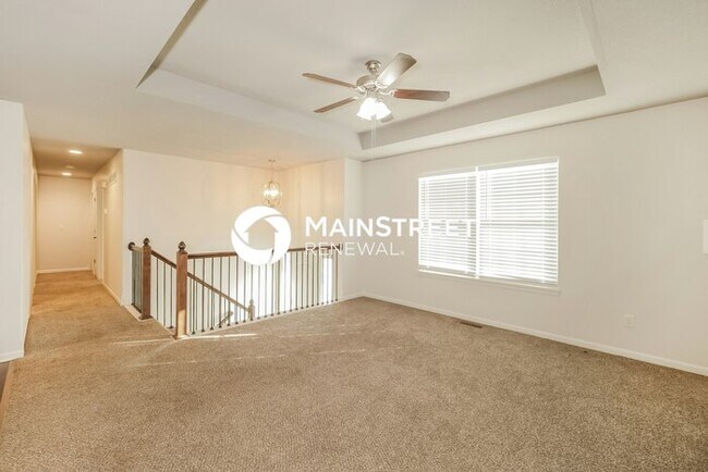 Foto del edificio - 3 Bedroom Pet-Friendly Home in RAYMORE, MO with Main Street Renewal