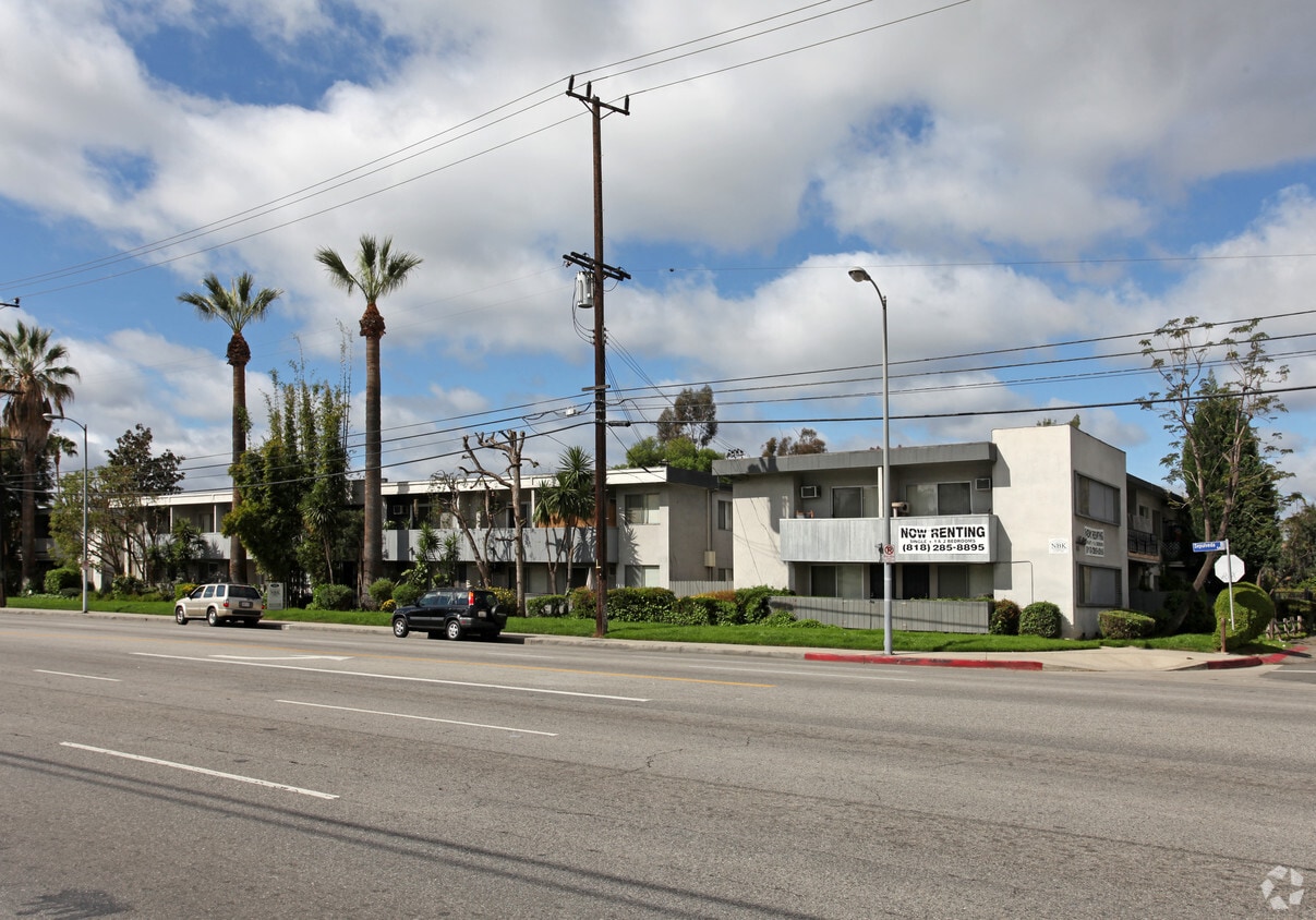 Foto principal - 5451 Sepulveda Blvd