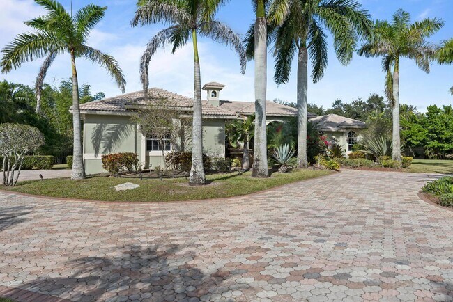 Foto del edificio - 16553 Norris Rd
