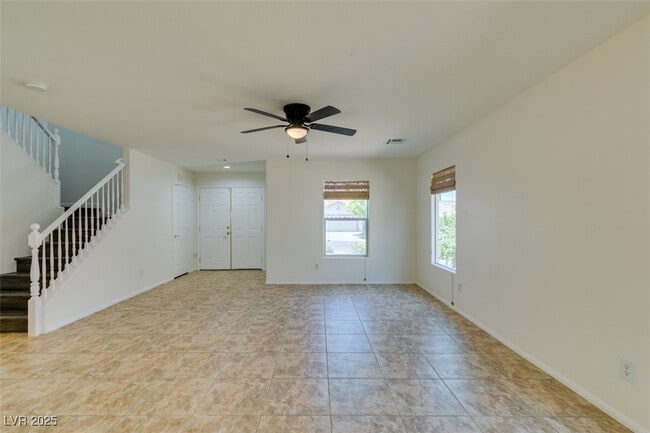 Building Photo - 210 Lynbrook St