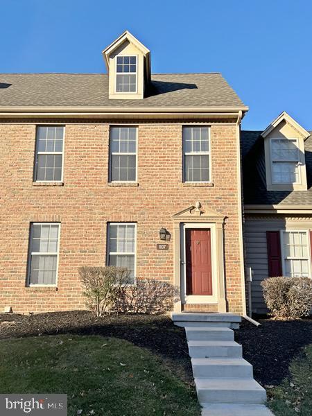 Building Photo - 1107 Skyview Dr