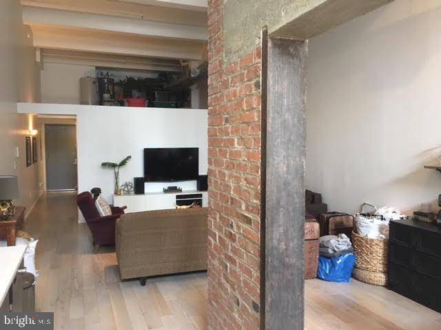 Building Photo - 726 Market St