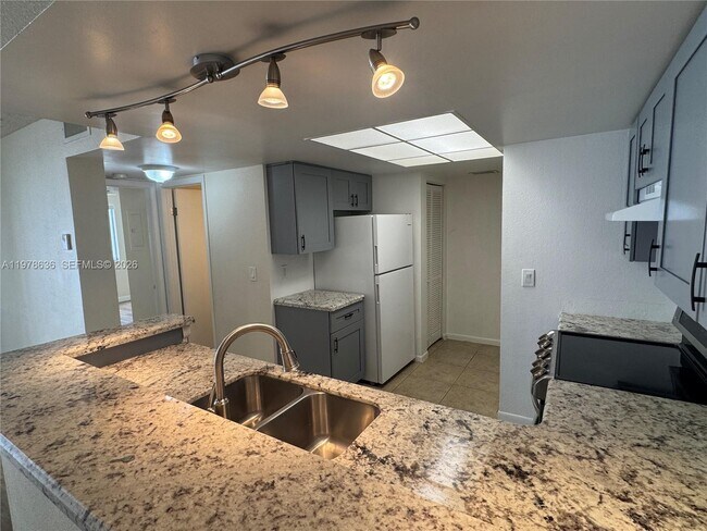 Foto del edificio - 9122 W Atlantic Blvd